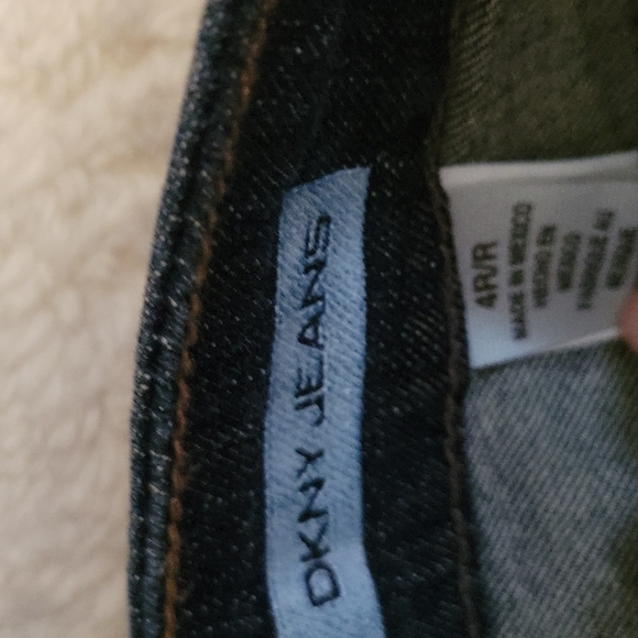 💥NWT💥DKNY~ "Soho" Skinny Jeans, Dark Blue, 4 - Picture 5 of 11